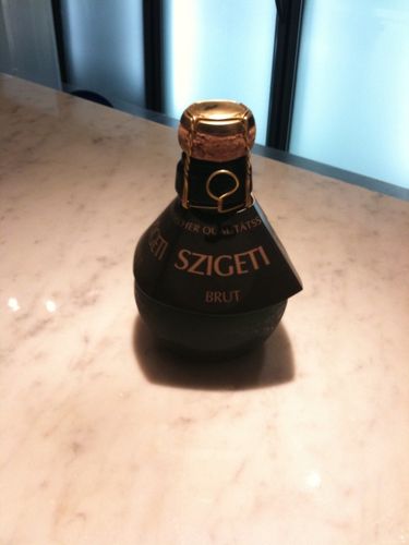 SZIGETI BRUT